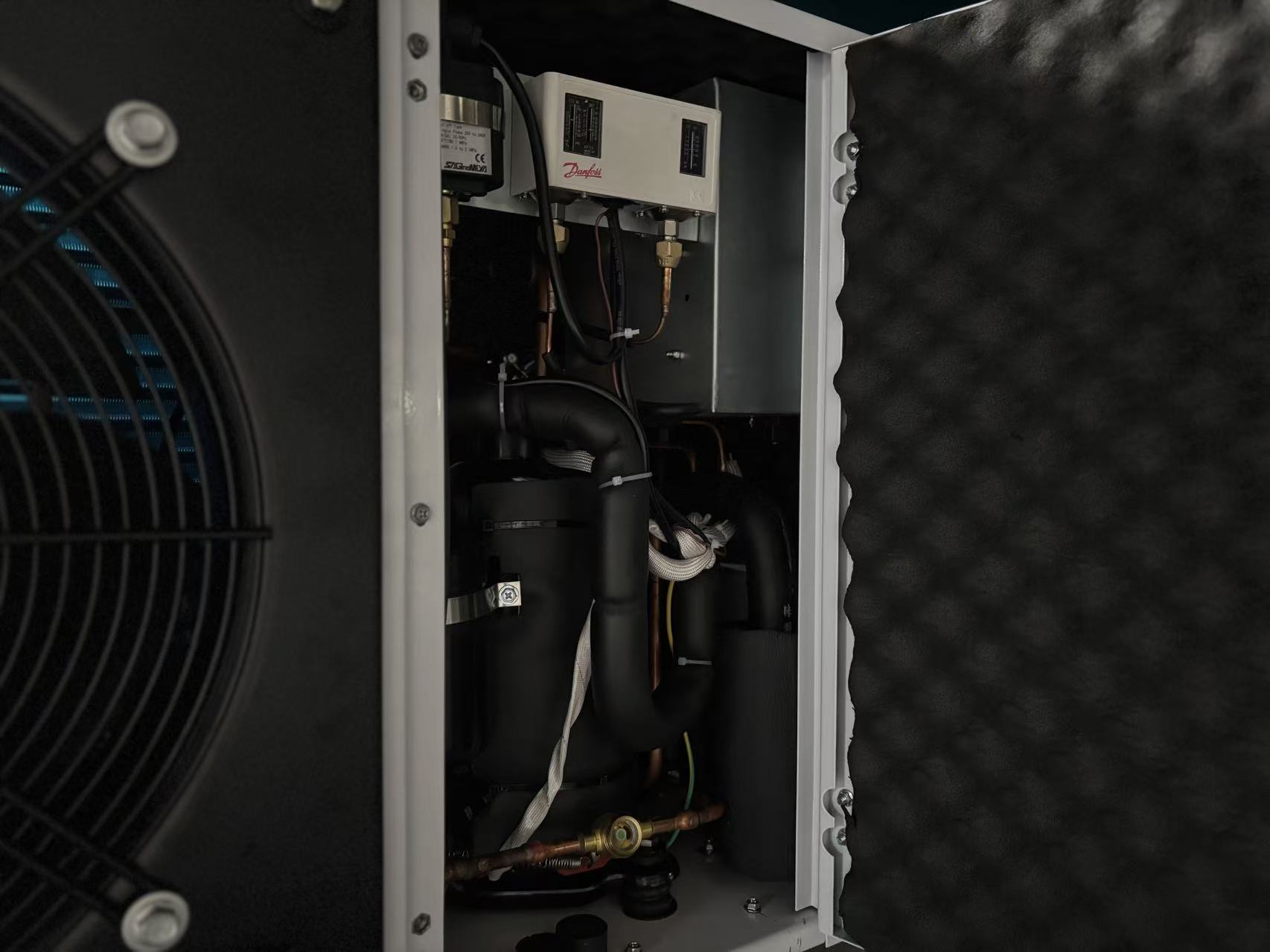 2.0 HP, MBP/LBP, A2L, 220V AC Outdoor Refrigeration Unit 37 2.0 HP, MBP/LBP, A2L, 220V AC Outdoor Refrigeration Unit - Image 2